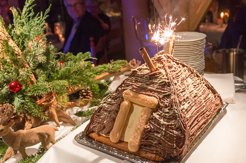 eistorte auf winterhochzeit im altenburger land